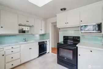 Tons of great options for takeout nearby too, great for those nights you don't feel like cooking.