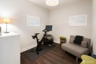 Extra large second room/bonus room.