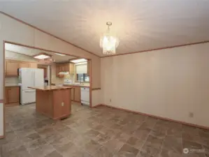 Kitchen, dining room area