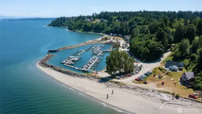 Aerial view of Hat Island Marina