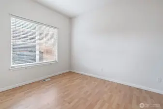 Front office/den