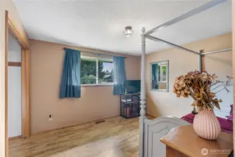 large 2nd bedroom