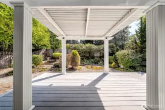 Covered section of the deck- All season space.