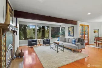 The spacious living room with ease to the kitchen