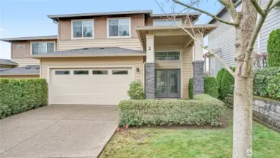 Beautiful 4 bedroom, 3.5 bathroom, 2,580 square foot condo that lives like a Single Family home.