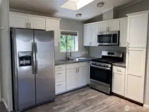Eat-in kitchen