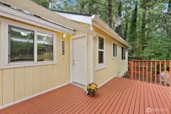 Nice spacious front deck with covered front porch