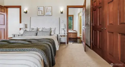 Upper Level Guest Suite