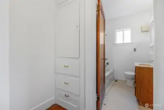 Built in Cabinet