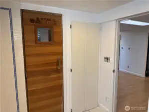 Entry into your private sauna