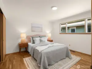 Primary w/en suite bathroom (Bedroom 3)