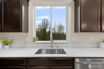 Photographs are for illustrative purposes only. Features, finishes, interior/exterior colors, landscaping and floorplan shown may vary from actual homes built