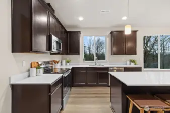 Photographs are for illustrative purposes only. Features, finishes, interior/exterior colors, landscaping and floorplan shown may vary from actual homes built