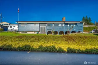 Excellent curb appeal on a corner lot and dead end street