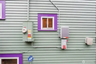 Easy access to EV connection