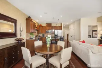 Ideal layout for entertaining & everyday living alike.