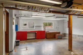 Access to back yard.