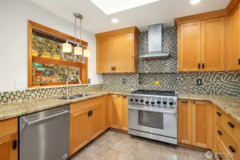 Gas cooktop and range!