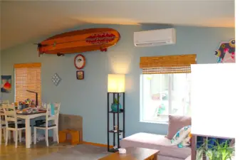 --- Love those vaulted ceilings