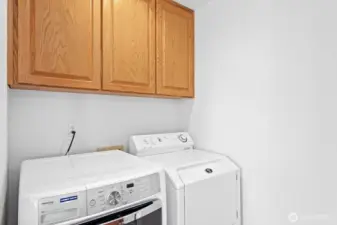 En suite washer dryer plus an additional washer and dryer in the garage