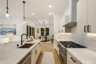 Gourmet Kitchen w/ Thermador Appliances