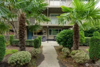 The grounds of 27th St, Station are immaculately kept.