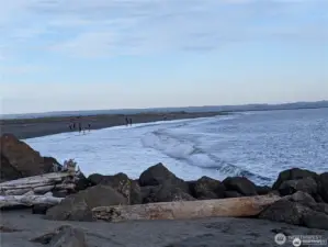 Explore Damon Point