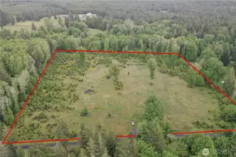 Red boarder shows the 2 lots totaling 10 acres
