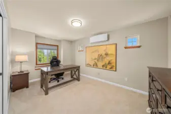Upper level bedroom 2