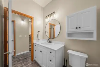 Lower level 3/4 bath