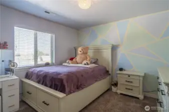 Bedroom 4 (2nd floor)