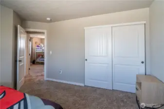 Bedroom 5 (2nd floor)