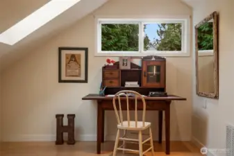 Second floor flex space adjacent to the bedroom.  Office, playroom, studio or additional sleeping quarters.