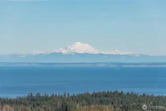 Majestic Mt Baker
