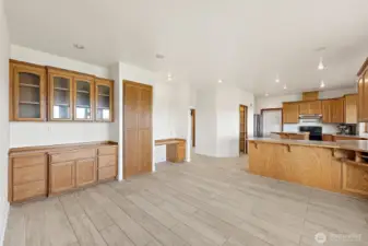 Large dining with lovely built ins