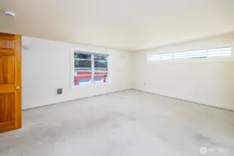 Apartment #8 - Spread your wings on the second floor in apartment 8 with a spacious bedroom and office area, living room, kitchen and full bath. Features oak floors and carpet in the bedroom.