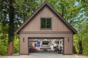 Newly built 624 sq. ft. 2 car garage with 384 sq. ft. storage loft.