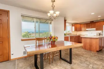 View-oriented Dining
