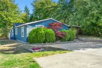 Large lot with a private setting.