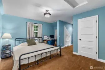 3rd bedroom upstairs