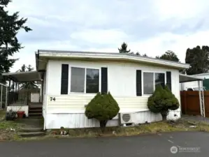 Spacious, 3 bed, 2 baths, well-maintained double-wide with many updates
