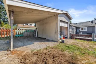 Garage/ attach carport