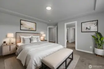 Primary En-Suite Staged