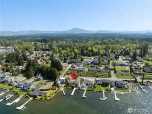 Excellent location within short walking distance to downtown Lake Stevens