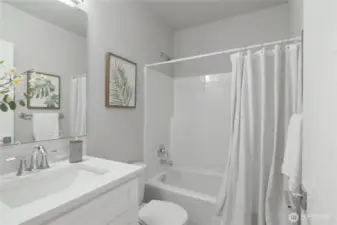 Pristine upstairs bathroom