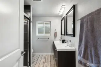 Main bathroom