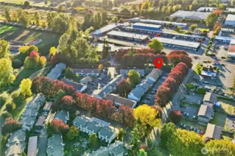 Enjoy easy access to downtown restaurants, shopping, and entertainment.