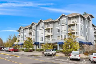 Well-maintained mixed-use building featuring ground-level retail, secured garage parking, and convenient elevator access.