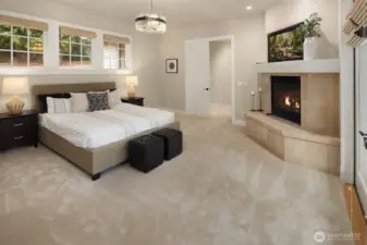 Main level owner's suite