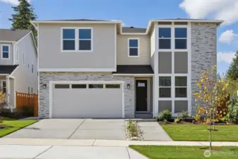 Coronado Plan. Photos are of the actual home.